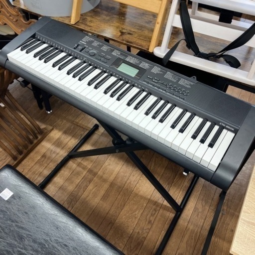 【音出しOK】電子キーボード　ピアノ　鍵盤楽器　CASIO 脚付（B3-85）