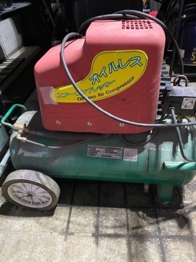 エアーコンプレッサー