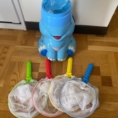 チョウチョがでるゾウ　おもちゃの画像