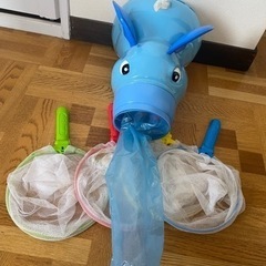 チョウチョがでるゾウ　おもちゃの画像