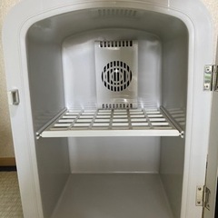 ポータブル冷蔵庫の画像