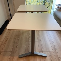 IKEA Billsta ダイニング　カフェテーブルの画像