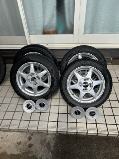 取引中です。軽自動車用スタッドレスタイヤアルミセット(４本)