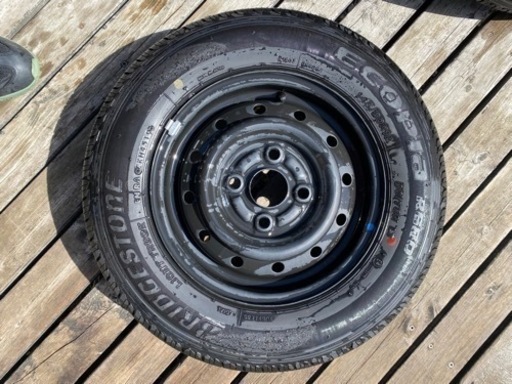 軽バス、軽トラ　タイヤ　車のパーツ タイヤ、ホイール