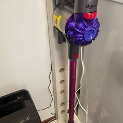 Dyson　ダイソン　v7　バッテリー◎