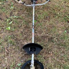 リョービ 刈払機 草刈機 AK-6000 軽量チップソー新品替刃付き　取説付きの画像