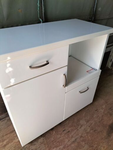 ニトリ(NITORI)キッチンカウンターレンジボード　収納家具 中古品