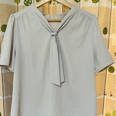 【お引取り中】レディース　ブラウス