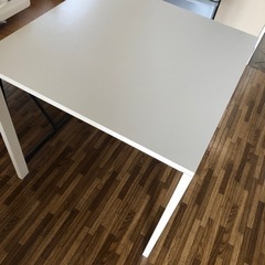 IKEAダイニングテーブル MELLTORP メルトルプ(二人用)の画像