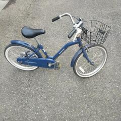 自転車 折りたたみ自転車の画像