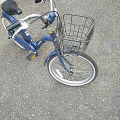 自転車 折りたたみ自転車の画像