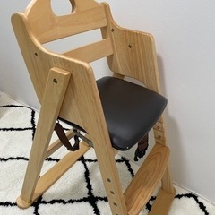 カトージ/木製ワイドハイチェア ステップ切り替え(ナチュラル)の画像