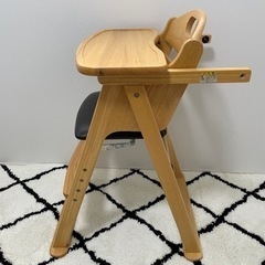 カトージ/木製ワイドハイチェア ステップ切り替え(ナチュラル)の画像