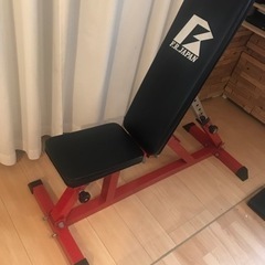 ベンチ　筋トレの画像