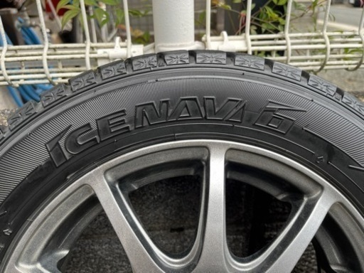 車のパーツ タイヤ、ホイール
