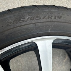 車のパーツ タイヤ、ホイールの画像