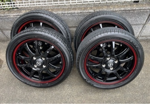 車のパーツ タイヤ、ホイール