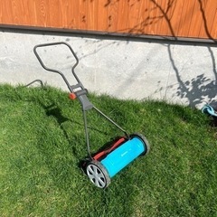 GARDENA 手動手押し式芝刈り機＋専用集草かごの画像