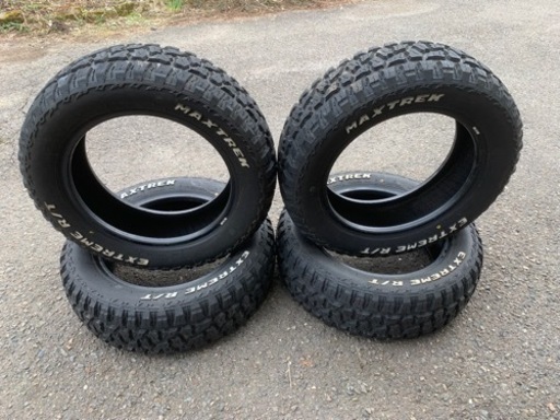 車のパーツ タイヤ、ホイール