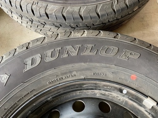 車のパーツ タイヤ、ホイール