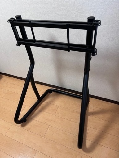 トリプルモニタースタンド