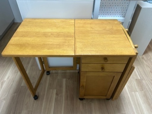 【折りたたみ】テーブル、デスク、ラック、作業台（椅子付き）