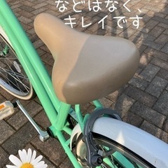 ミントグリーンが素敵な22インチ自転車の画像