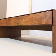NAGNO INTERIOR(ナガノインテリア)のウォールナット材 両面引き出し収納付きセンターテーブルです。ナチュラルな質感と便利な収納が魅力のローテーブルは北欧風や和の空間にもオススメです♪の画像