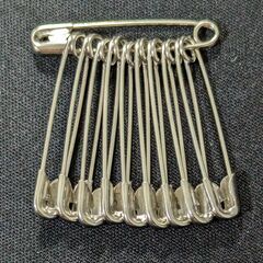 安全ピン　95個の画像