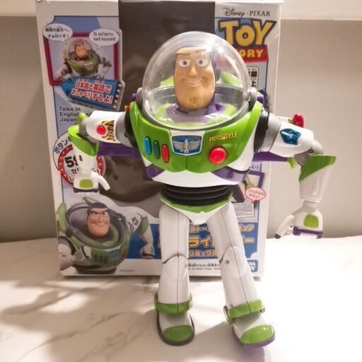 【箱付】【ディズニー・トイストーリー】リアルサイズトーキングフィギュア バズライトイヤー(リミックス版)