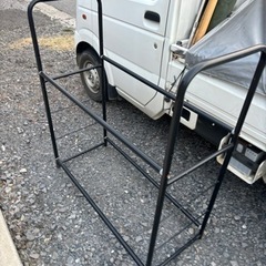 タイヤラック 数日以内に分解します。の画像