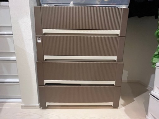 ぎゃおっす2様　プラスチックチェスト等　5点