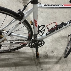 自転車 クロスバイクの画像