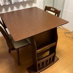 伸長式ダイニング4点セット