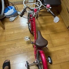 自転車 折りたたみ自転車の画像