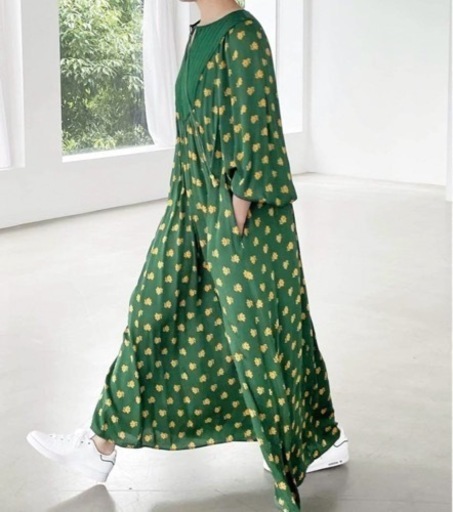 ne Quittez pasヌキテパ　フラワープリント キルトドレス