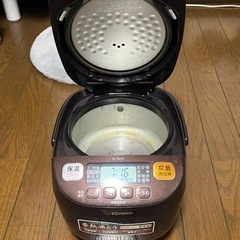 象印　炊飯器　3合炊きの画像