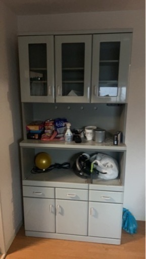 ライトウッド 食器棚 ガラス扉付き 横浜市神奈川区直接引取限定 ライト