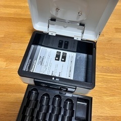 手提げ 金庫 鍵付きの画像