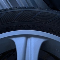 車のパーツ タイヤ、ホイール　215/60R16 16インチ　110or114.3の5穴　　の画像