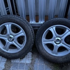 車のパーツ タイヤ、ホイール　215/60R16 16インチ　110or114.3の5穴　　の画像