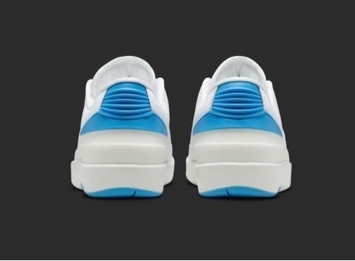NIKE 靴/スニーカー