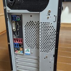 デスクトップPC　メモリ：16GB　奥48cm×高さ43.5cm×横19cmの画像