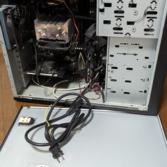 デスクトップPC　メモリ：16GB　奥48cm×高さ43.5cm×横19cmの画像