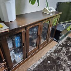 サイドテーブル