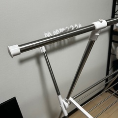 折りたためる干し竿の画像