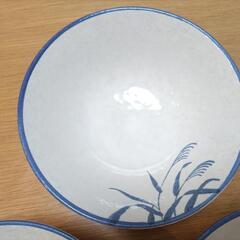 どんぶり　3つセット　きれいなブルー！