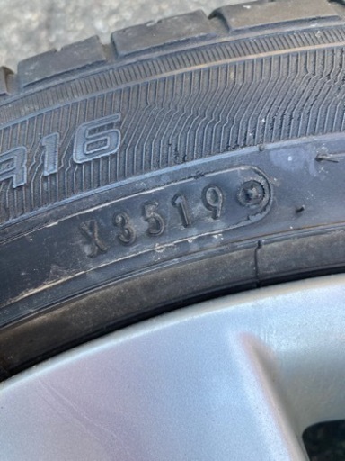 車のパーツ タイヤ、ホイール