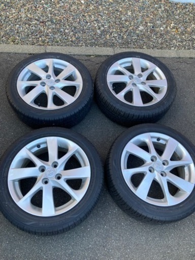 車のパーツ タイヤ、ホイール