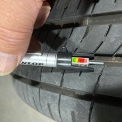 夏ﾀｲﾔ155/65R13ﾊﾞﾘ目2本のみの画像